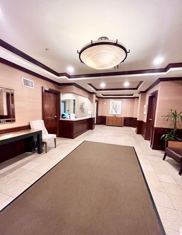 Building Photo - 1 Nassau St