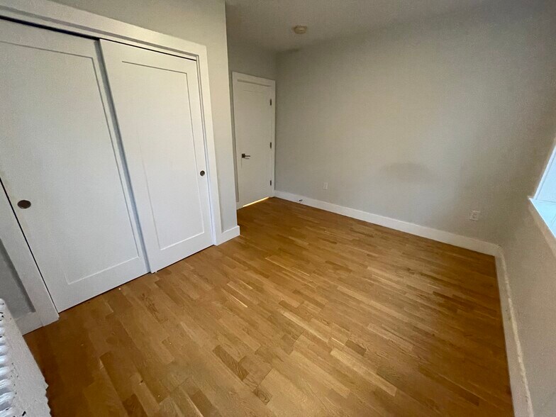 Building Photo - 130 Highland Ave