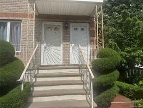 Building Photo - 15649 76th St Unit 2