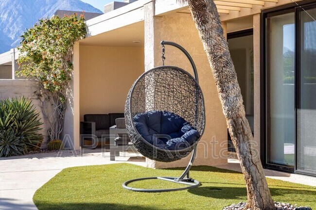 Building Photo - 2842 Sundance Cir W