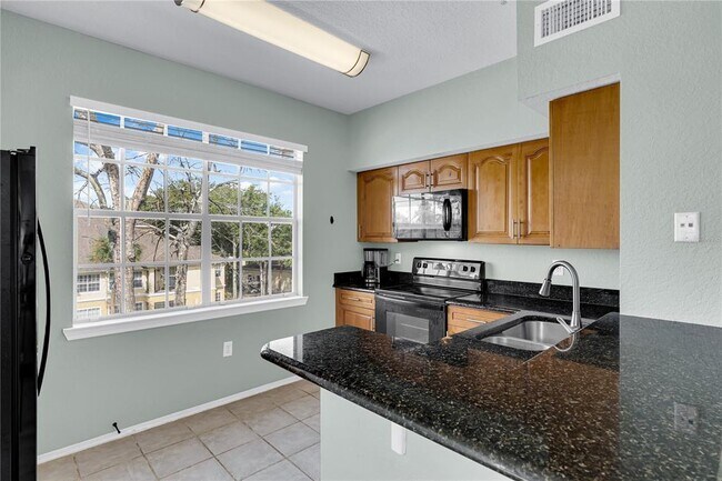 Building Photo - 2632 Robert Trent Jones Dr