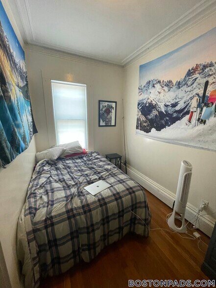 Building Photo - 53 W Seventh St