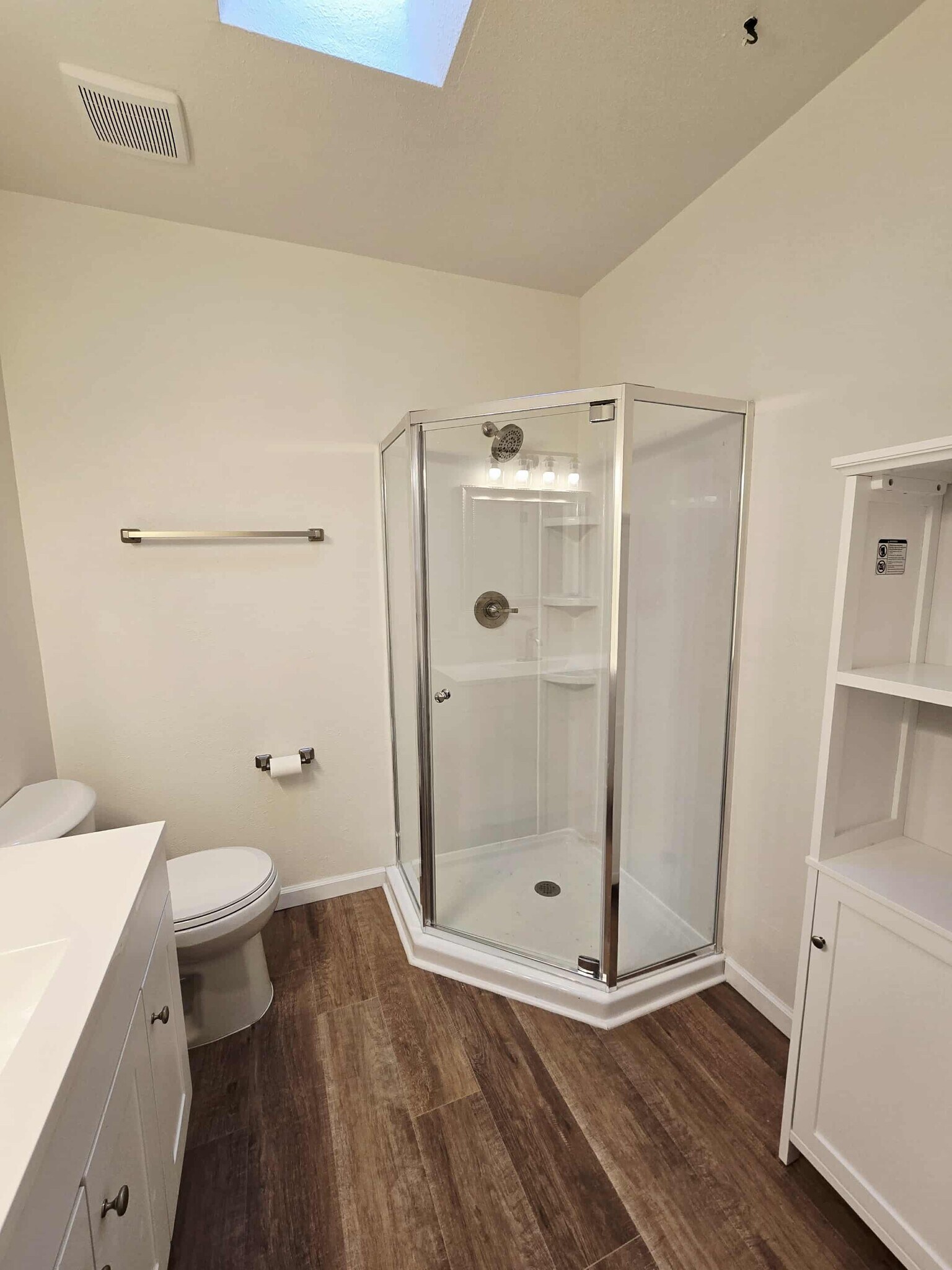 Building Photo - 3715 Simms Ave SE