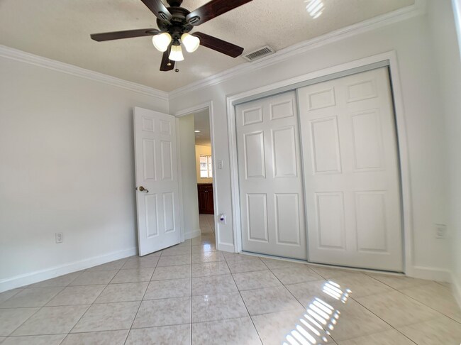 Building Photo - 6411 W 22nd Ct