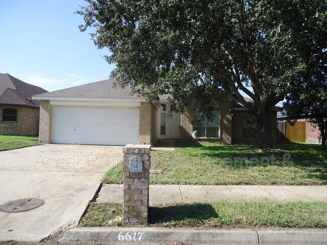 Building Photo - 6617 N 40th St