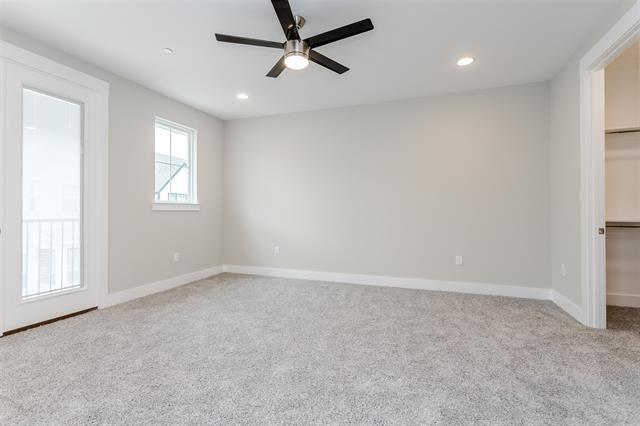 Building Photo - 202 S Village Way