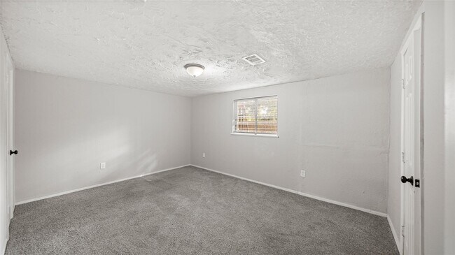 Building Photo - 2929 Leroy St