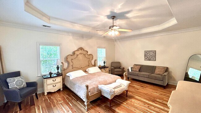 Building Photo - Call to schedule a tour!