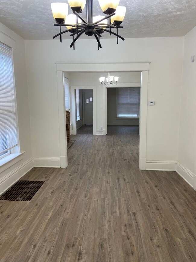 Building Photo - 2300 Montgall