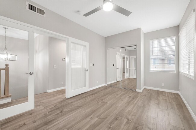 Building Photo - Summerlin Location