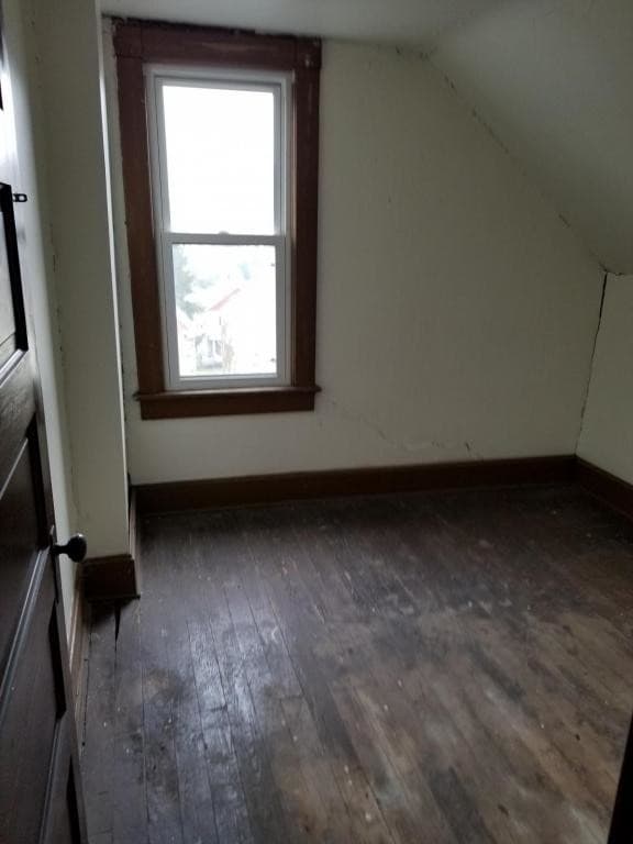 Building Photo - 751 Bloom St