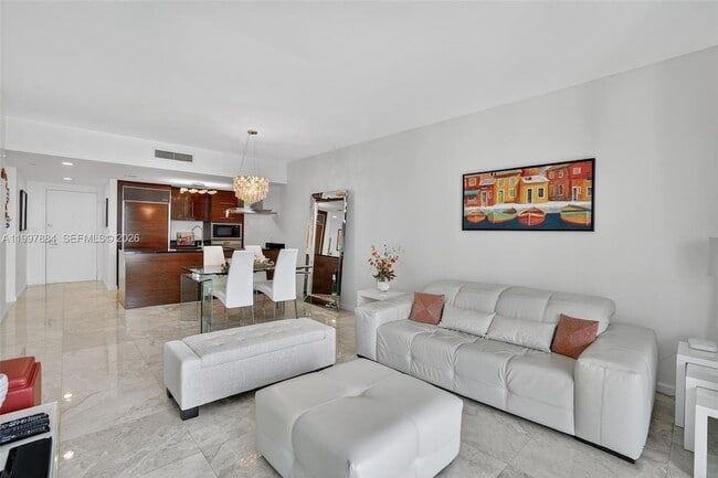 Building Photo - 495 Brickell Ave