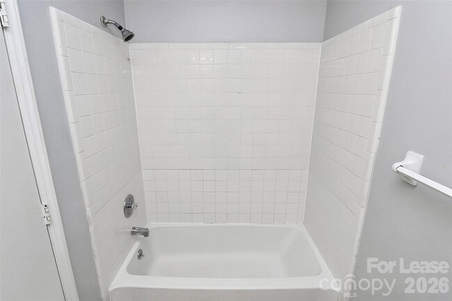 Building Photo - 6146 Meadow Rose Ln