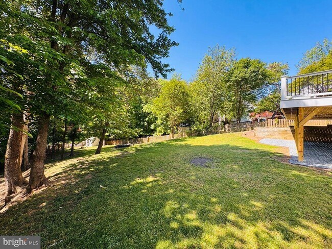 Building Photo - 5 Averil Ct