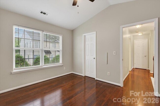 Building Photo - 3445 Broadwick St