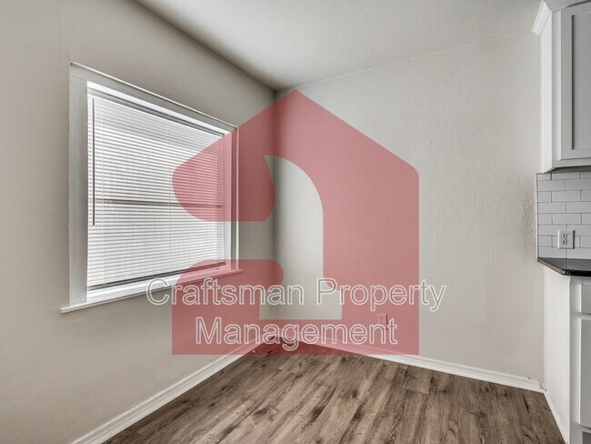 Building Photo - 704 NW 92nd St
