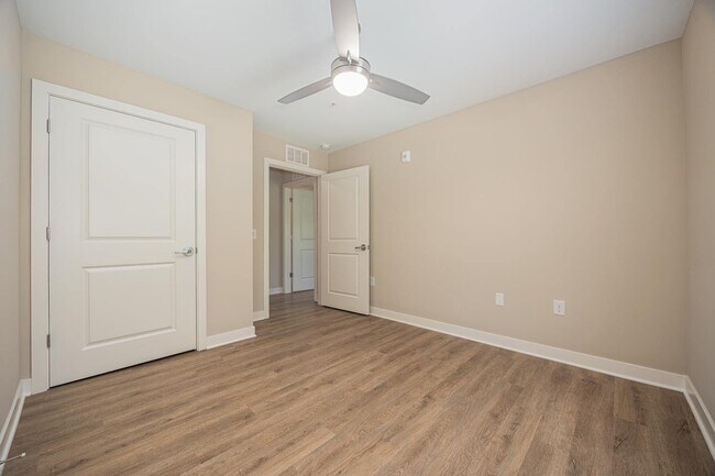 Building Photo - Broadleigh Lofts