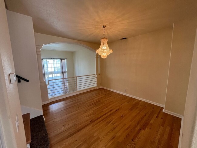 Building Photo - 7011 Silver Brook Ct