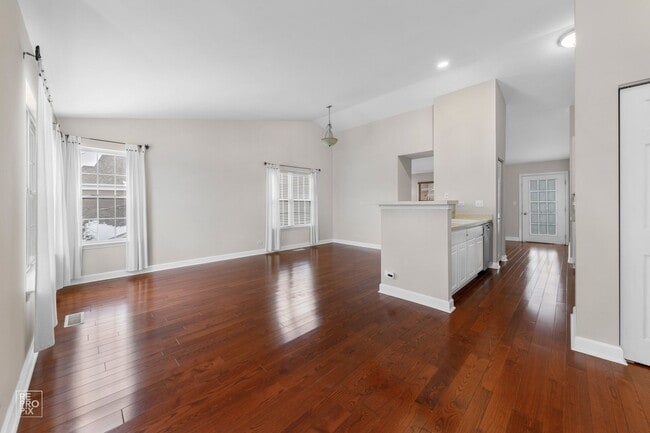 Building Photo - North Naperville Second Floor Two Bedroom Condo