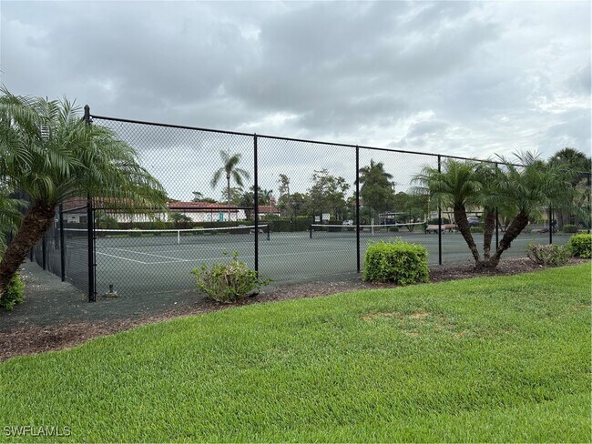 Building Photo - 1055 Forest Lakes Dr