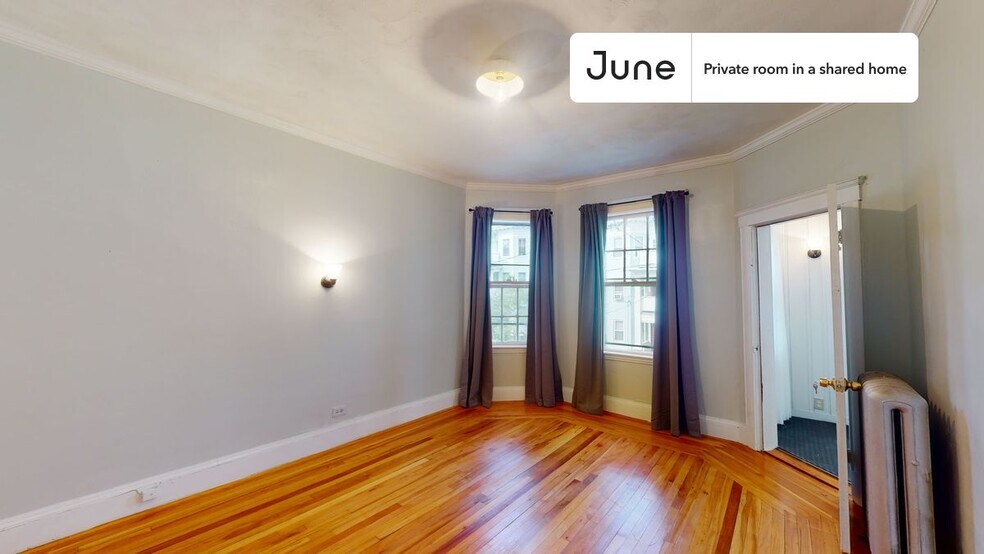 Building Photo - Room in Shared 4 bed/1 bath home