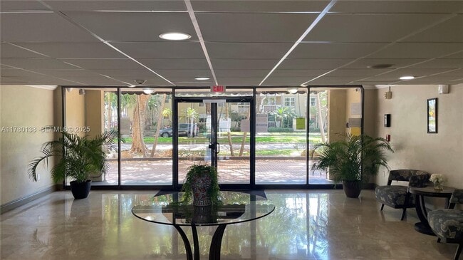 Building Photo - 1805 Sans Souci Blvd