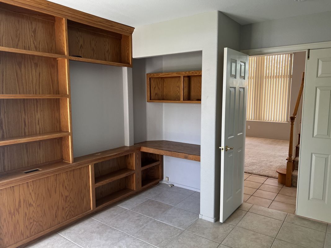 Building Photo - 8327 San Ramon Dr