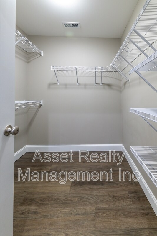 Building Photo - 112 Bennett Ln