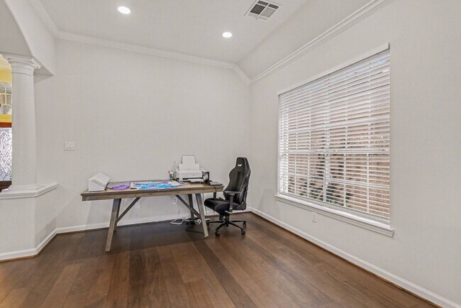 Building Photo - 4206 Cambry Park