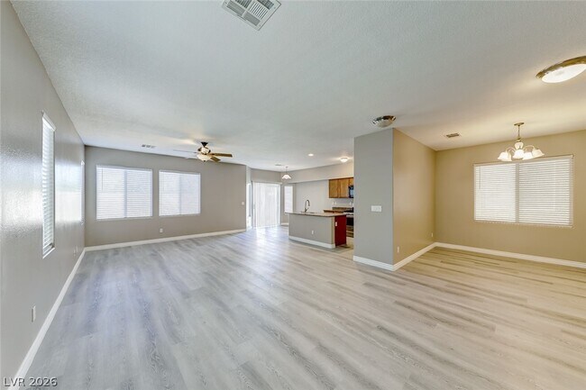 Building Photo - 7940 Dexter Falls St