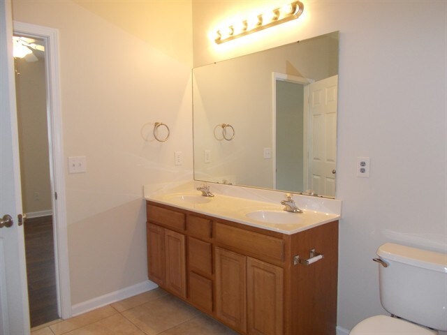 Building Photo - 1113 Carissa Ct