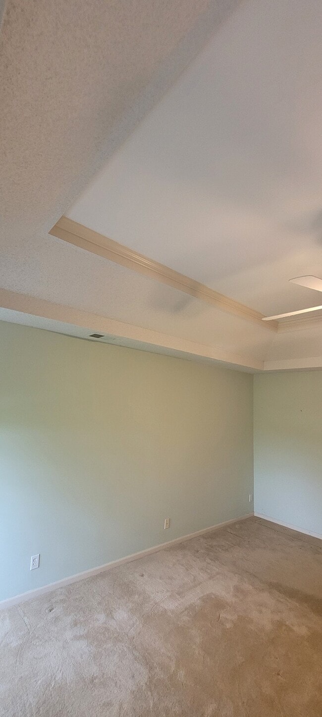 Building Photo - Fruitfully ready for your move in!