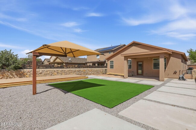 Building Photo - 14458 Vincent Kalel