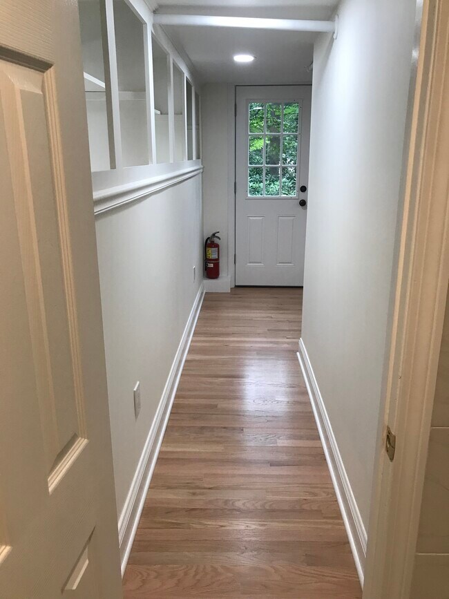 Building Photo - 367 Briar Brae Rd