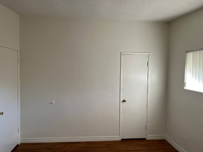 Building Photo - 5154 Santa Ana St