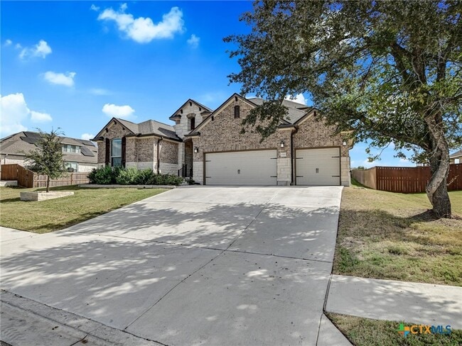 Building Photo - 1701 Meadow Crest