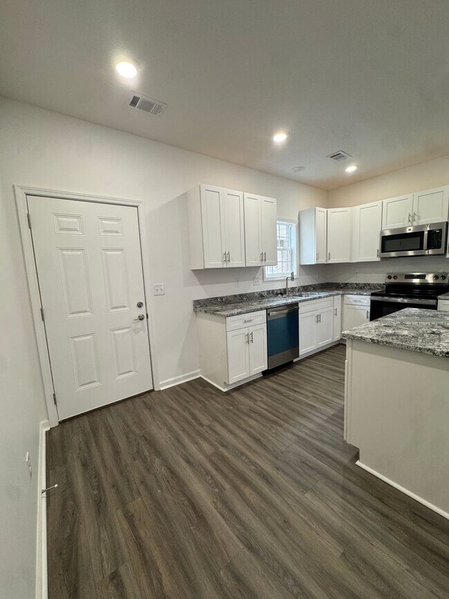 Building Photo - 3017 Olivia Ct