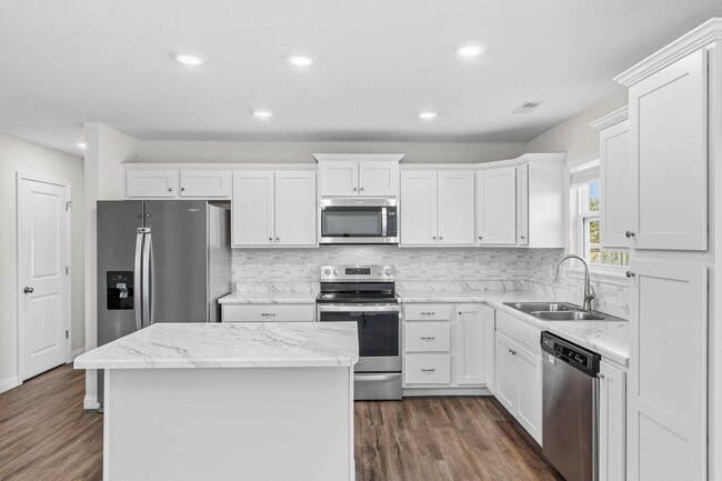 Building Photo - 5556 Sweetgum Cir