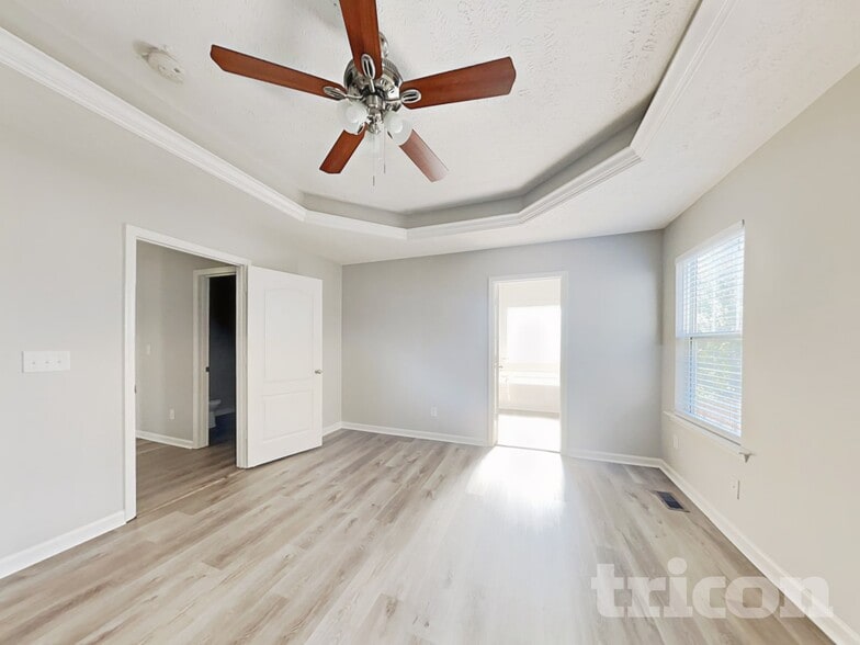 Building Photo - 1638 Zurich Dr
