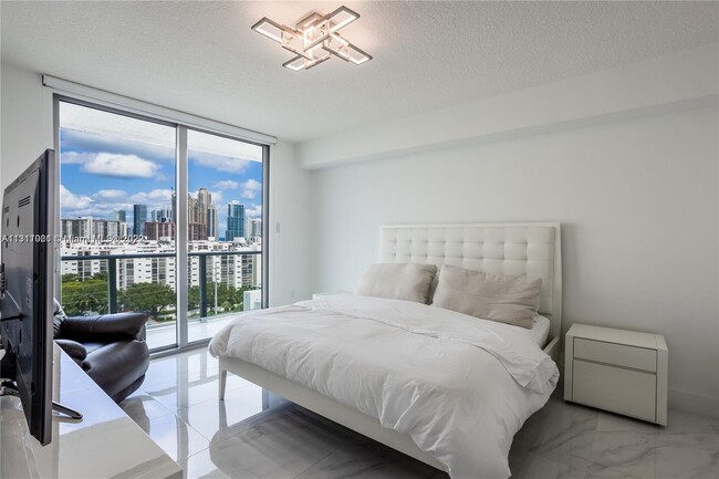Building Photo - 330 Sunny Isles Blvd