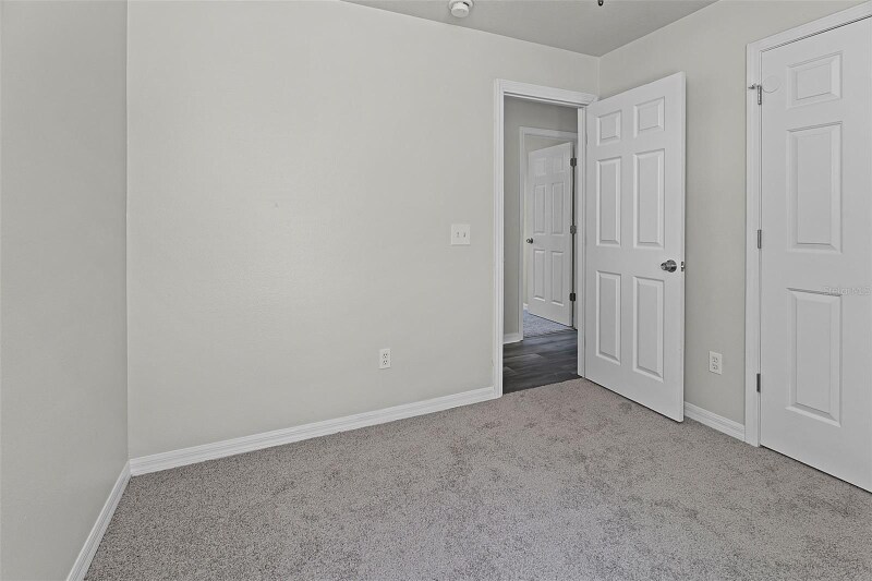 Building Photo - 11045 Golden Silence Dr