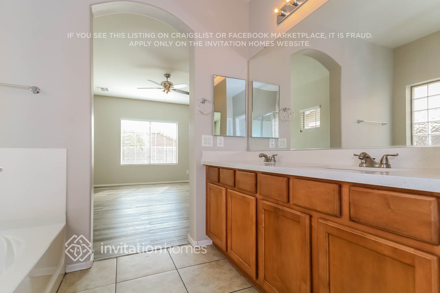Building Photo - 12175 W Mountain View Dr
