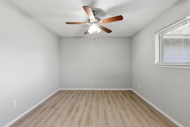 Building Photo - 4438 McCleester Dr