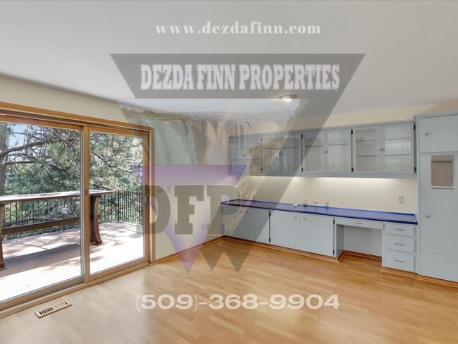 Building Photo - 3,700 sqft of Quiet Luxury & Stunning Views