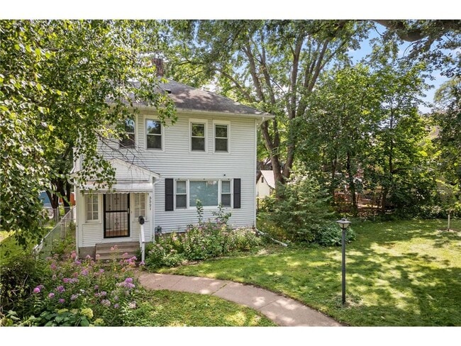 Building Photo - 3521 Girard Ave S