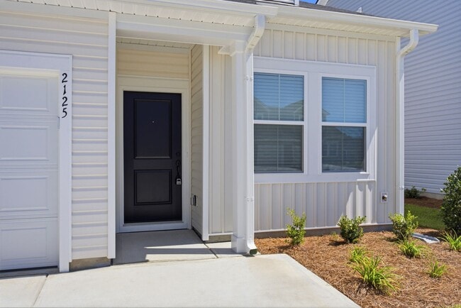 Building Photo - 2125 Osprey Isle Ln SW