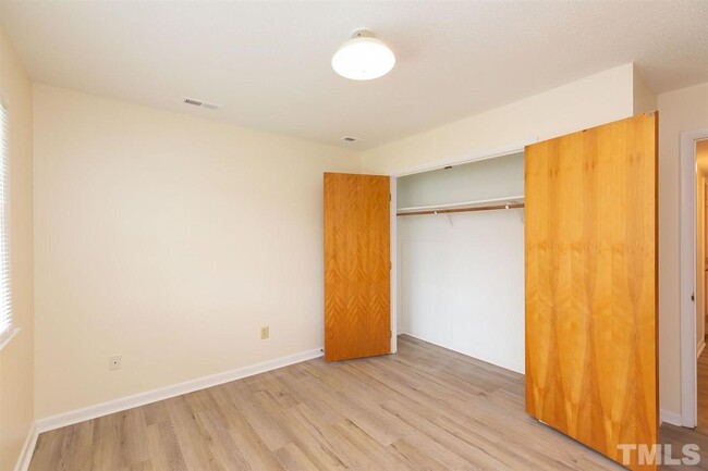 Building Photo - 2501 Kilgore Ave