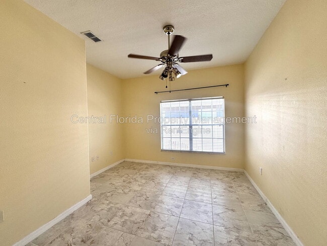 Building Photo - 140 Moss Ln