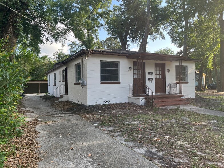 Building Photo - 4584 Park St