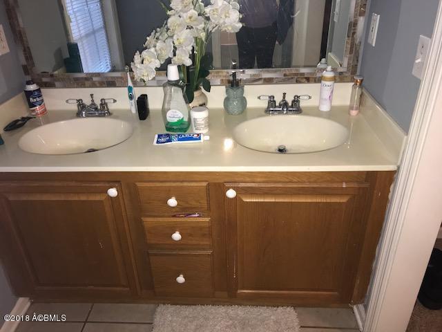 Building Photo - 29 Ardmore Ave